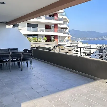 Apartmán T4 Avec Terrasse Face Ajaccio (Corsica)